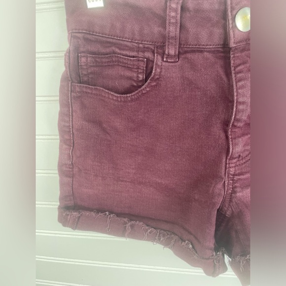 American Eagle Outfitters Hi-Rise Shortie Super Stretch Burgundy Denim Shorts - Picture 11 of 11